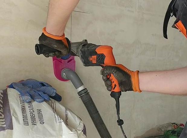 72 mm'ye kadar priz kutularını delmek için toz emici (Plastik Aparattır!!!)