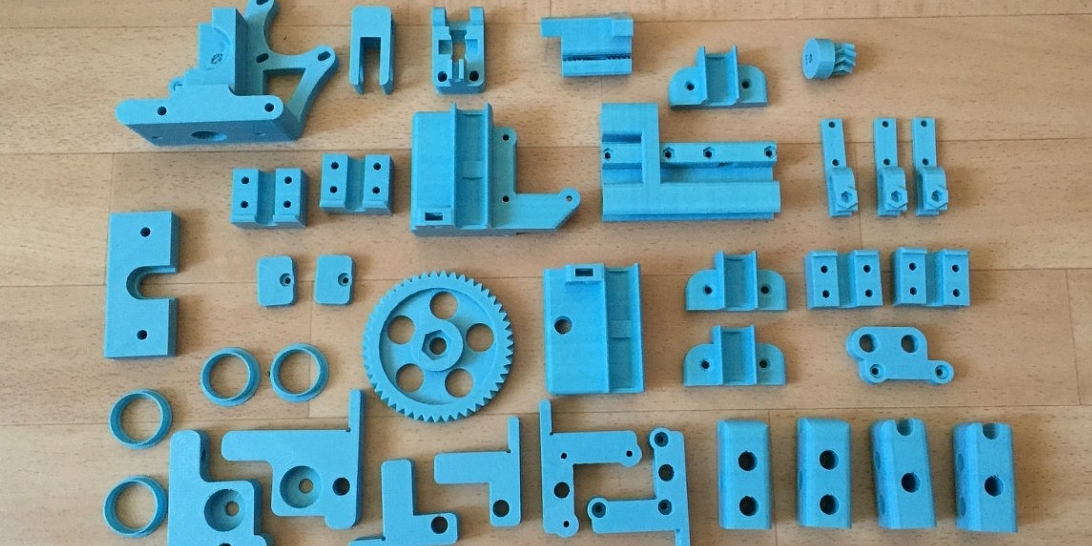 Набор пластиковых деталей для Prusa i3  (1100р)