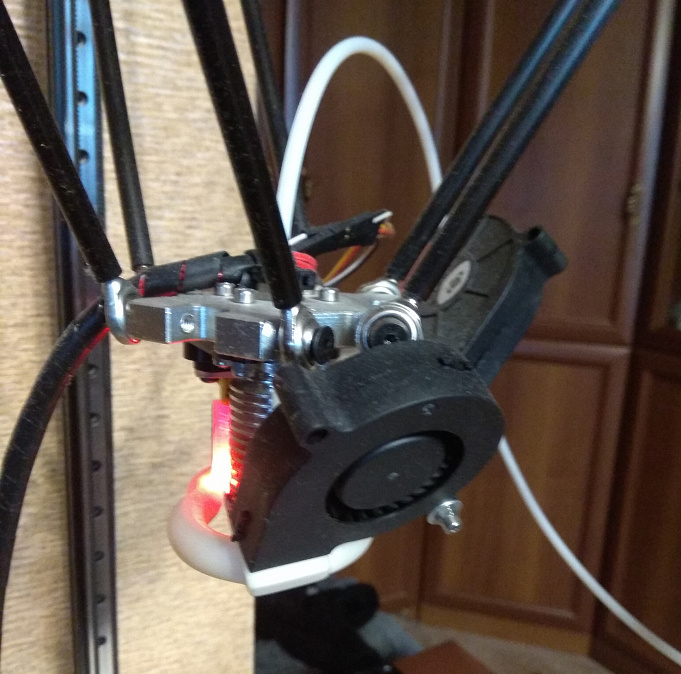 Продам принтер BIQU Kossel Pro