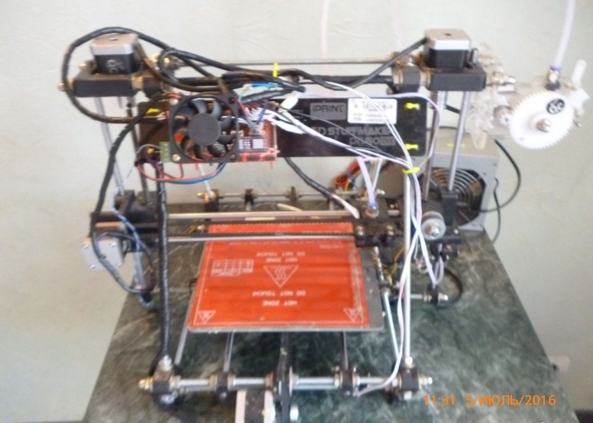 Продам 3d принтер RepRap Prusa Mendel i2. Продам 3d принтер RepRap Prusa Mendel i2.