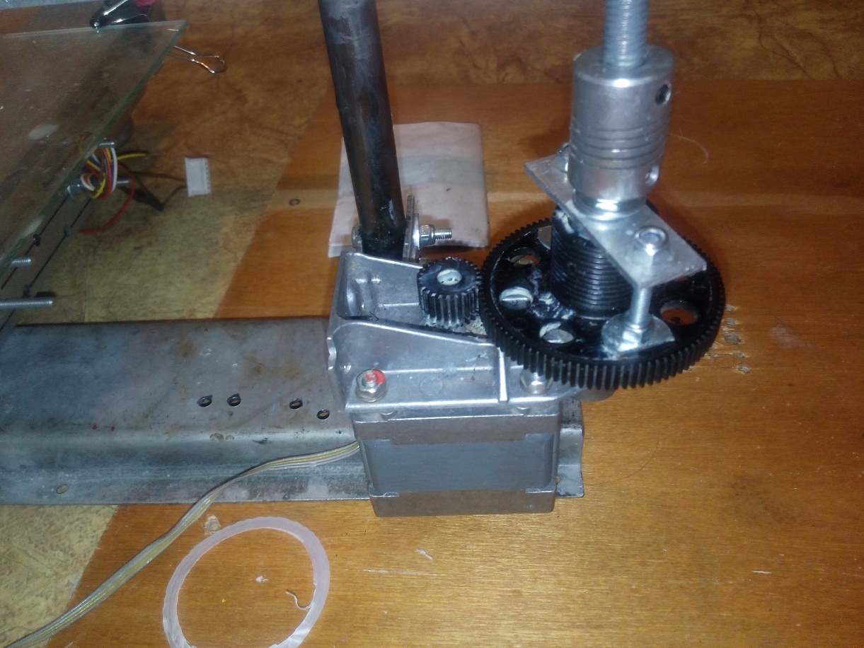 продам шаговые двигатели