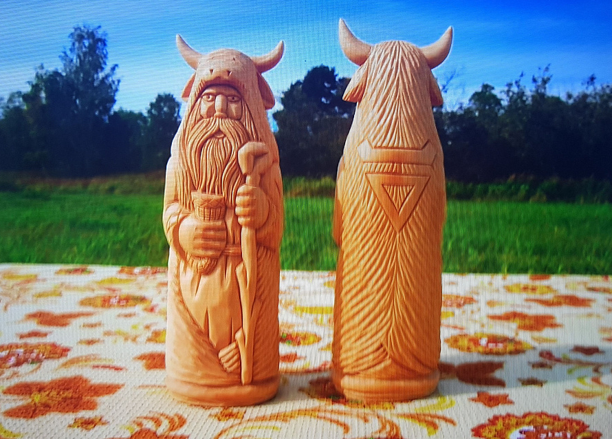 нужно смоделить по картинке