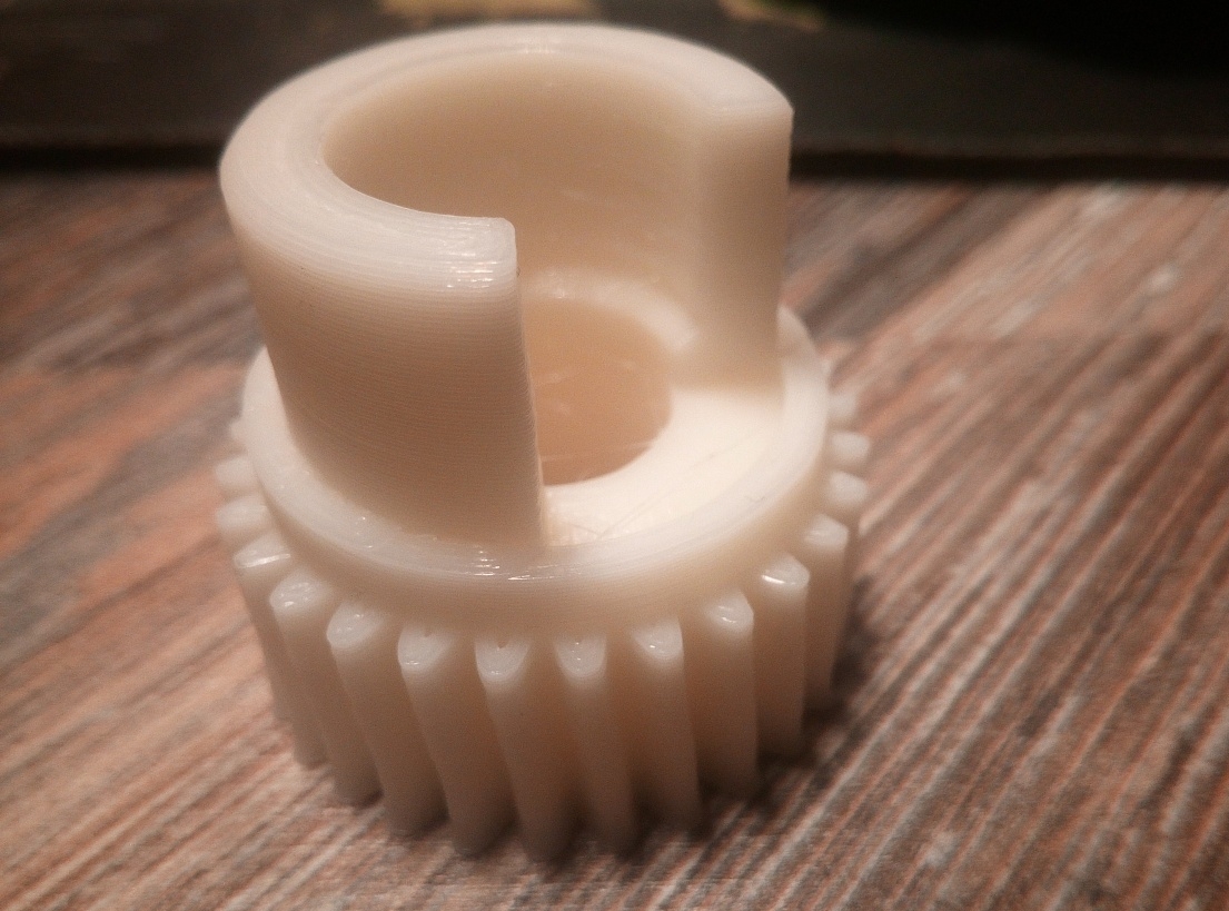 Cam kaldırma dişlisi Mercedes Vito 108 (Plastik Aparattır!!!)