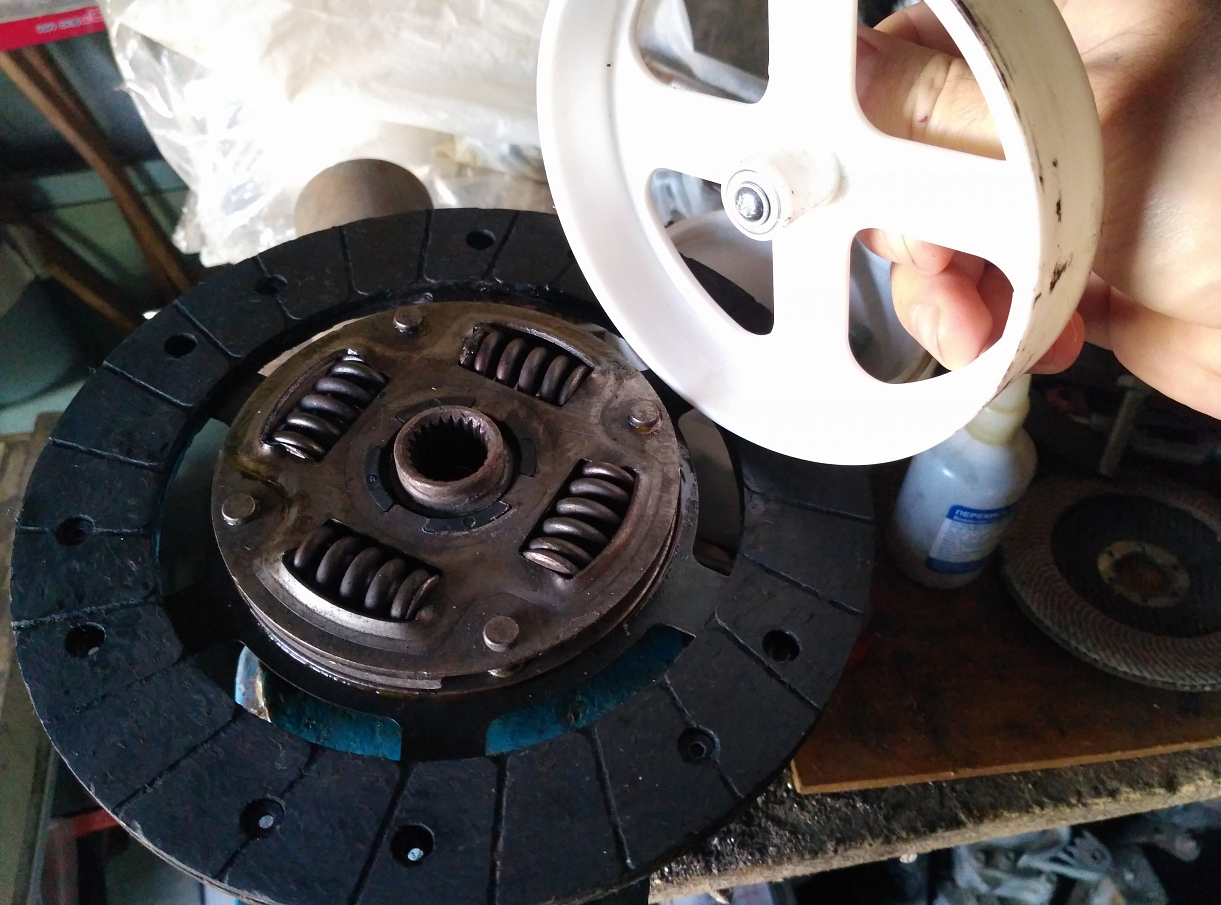 Chery Amulet araba için debriyaj diski merkezleyicisi (Plastik Aparattır!!!)