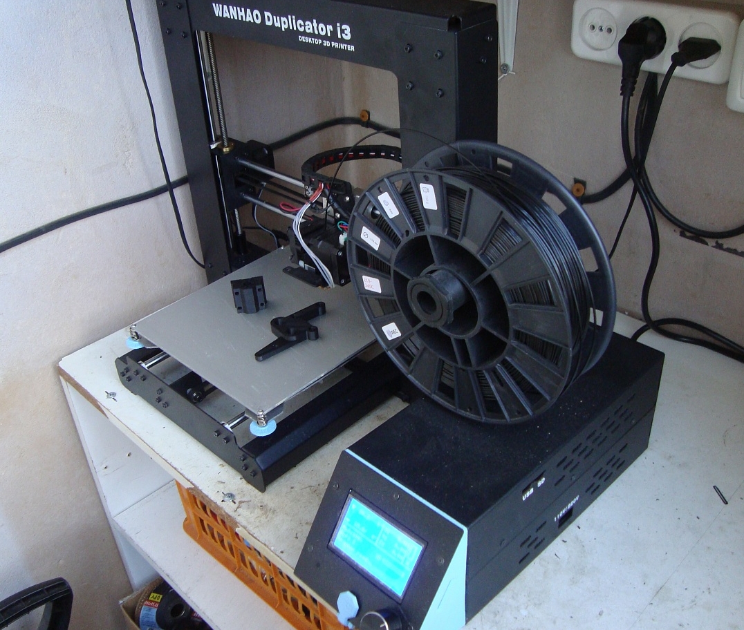 Продам Wanhao Duplicator i3