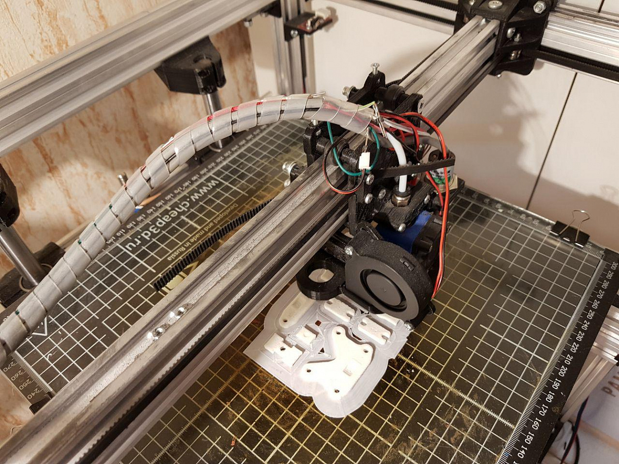 Продам 3d принтер RE-D-BOT(самосбор)