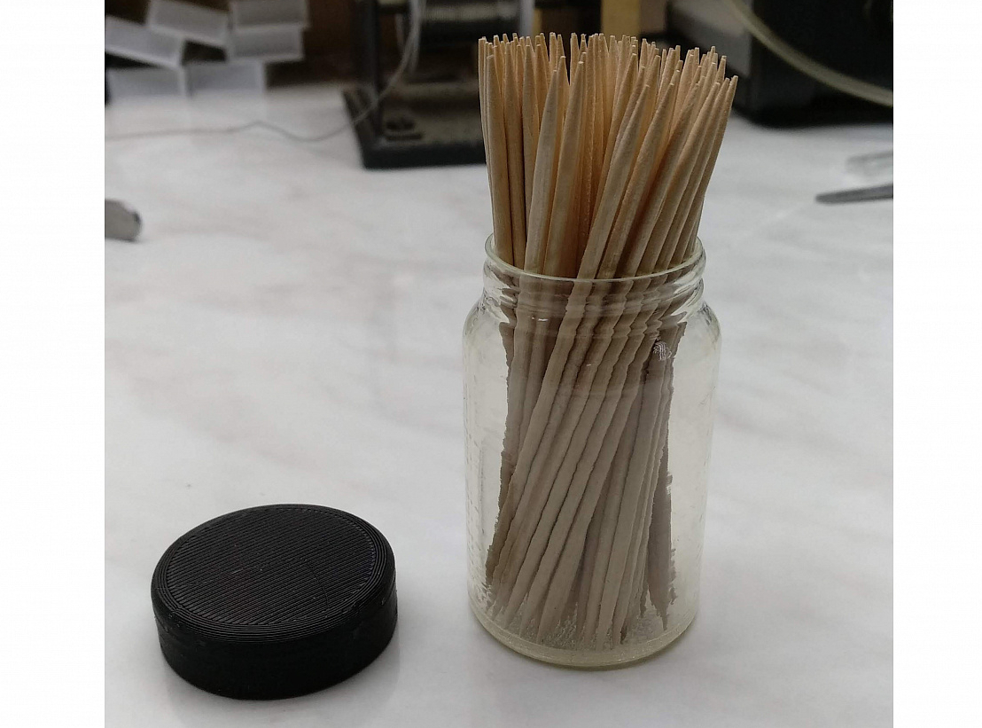 Vidalı kapaklı vazo modunda kavanoz (Plastik Aparattır!!!)