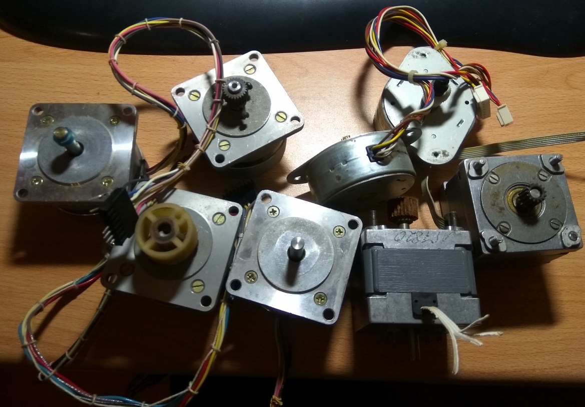 Продам движки