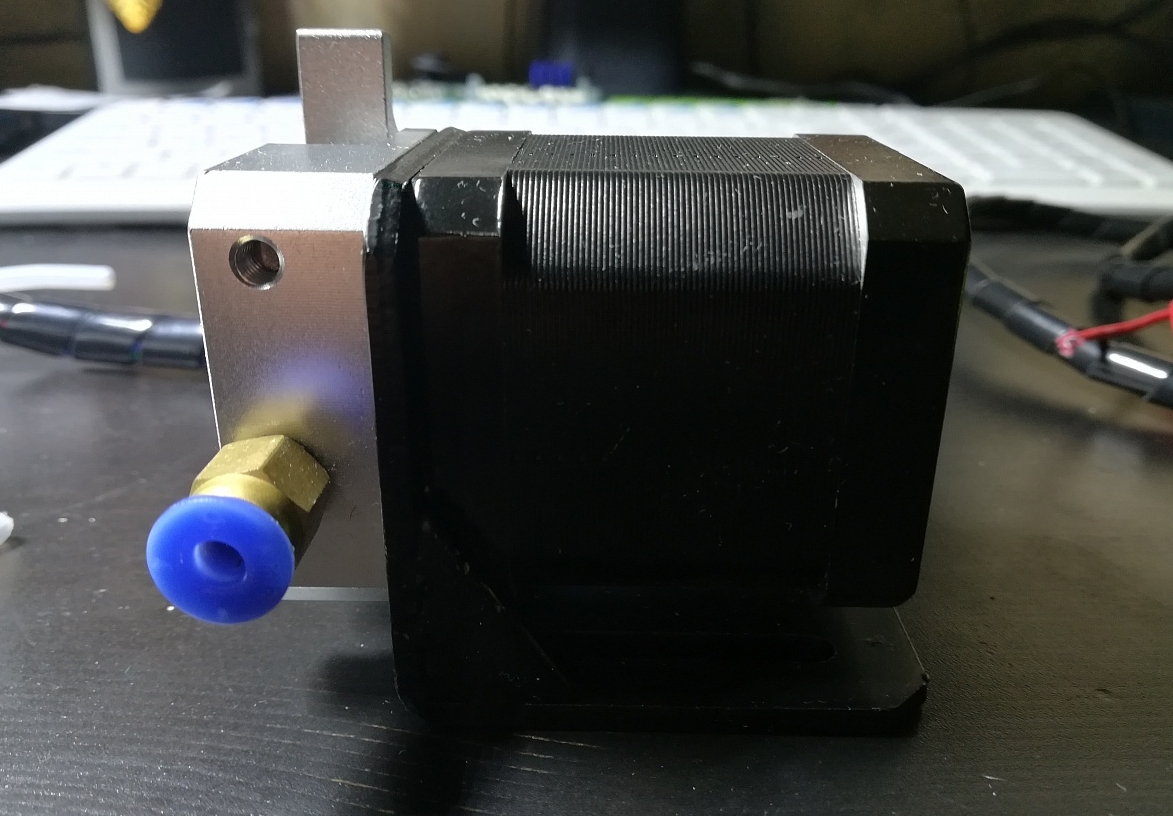 Продам экструдер