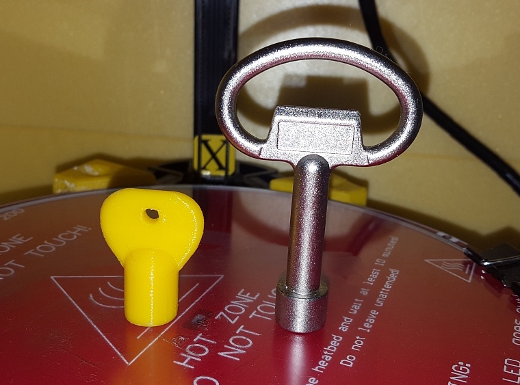 Üçgen anahtar (Plastik Aparattır!!!)