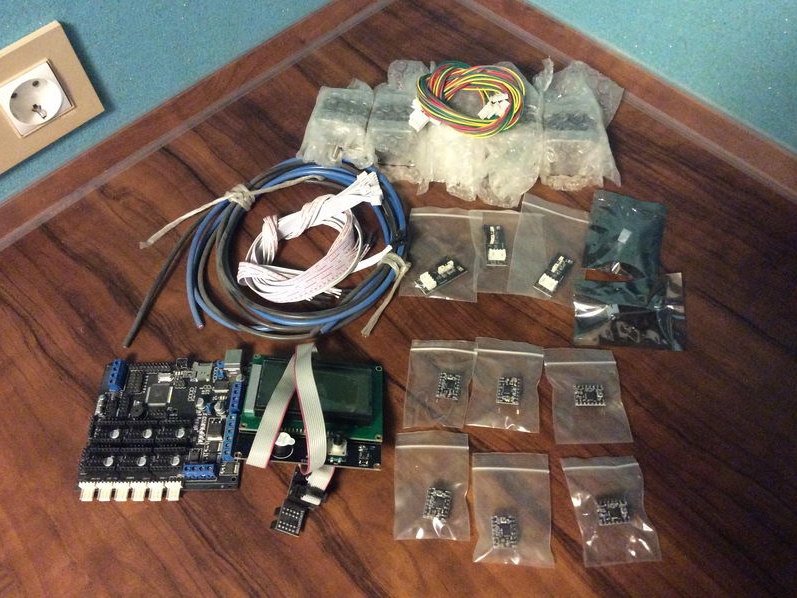 Полусобранный 3D принтер Prusa i3 с допами