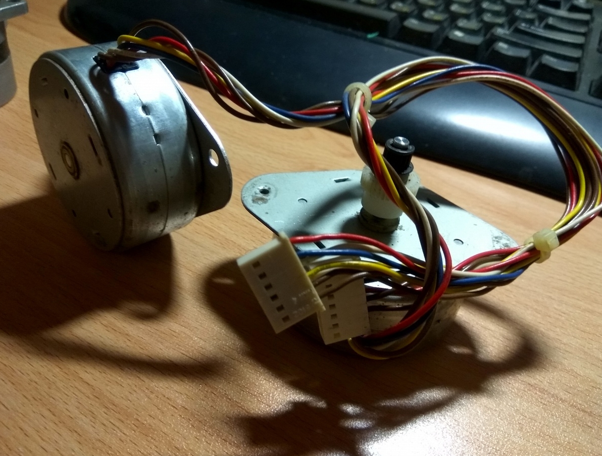 Продам движки