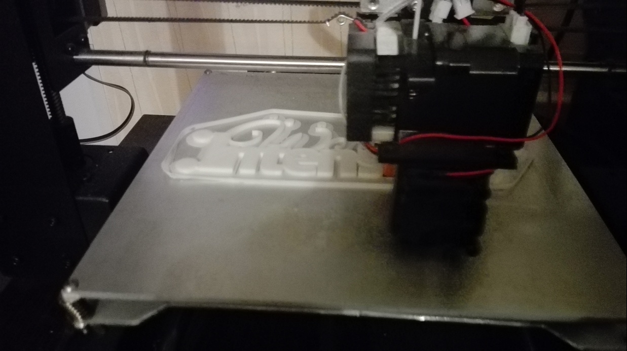 Продаю Wanhao Duplicator i3