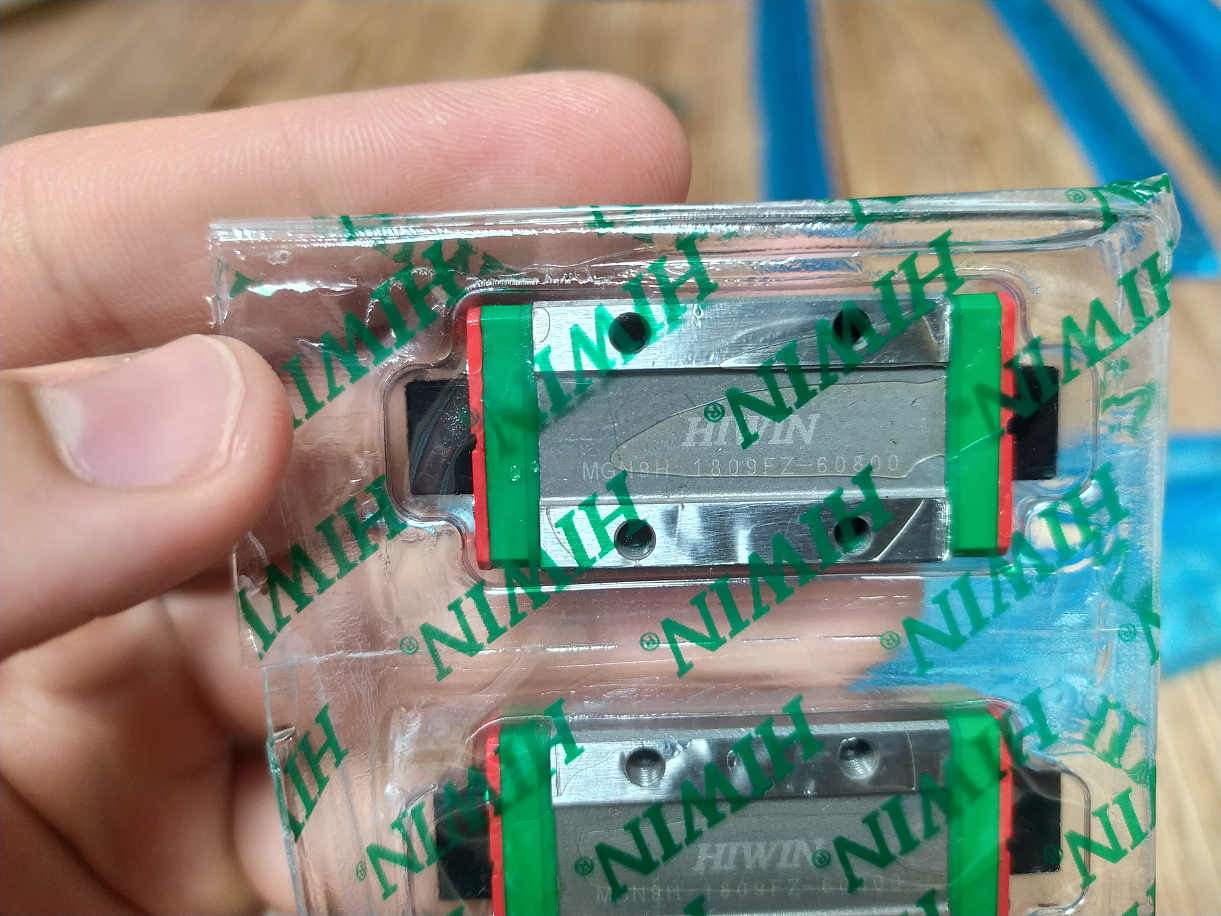 Направляющие Hiwin MGNR9 новые (покупались у Закатного)