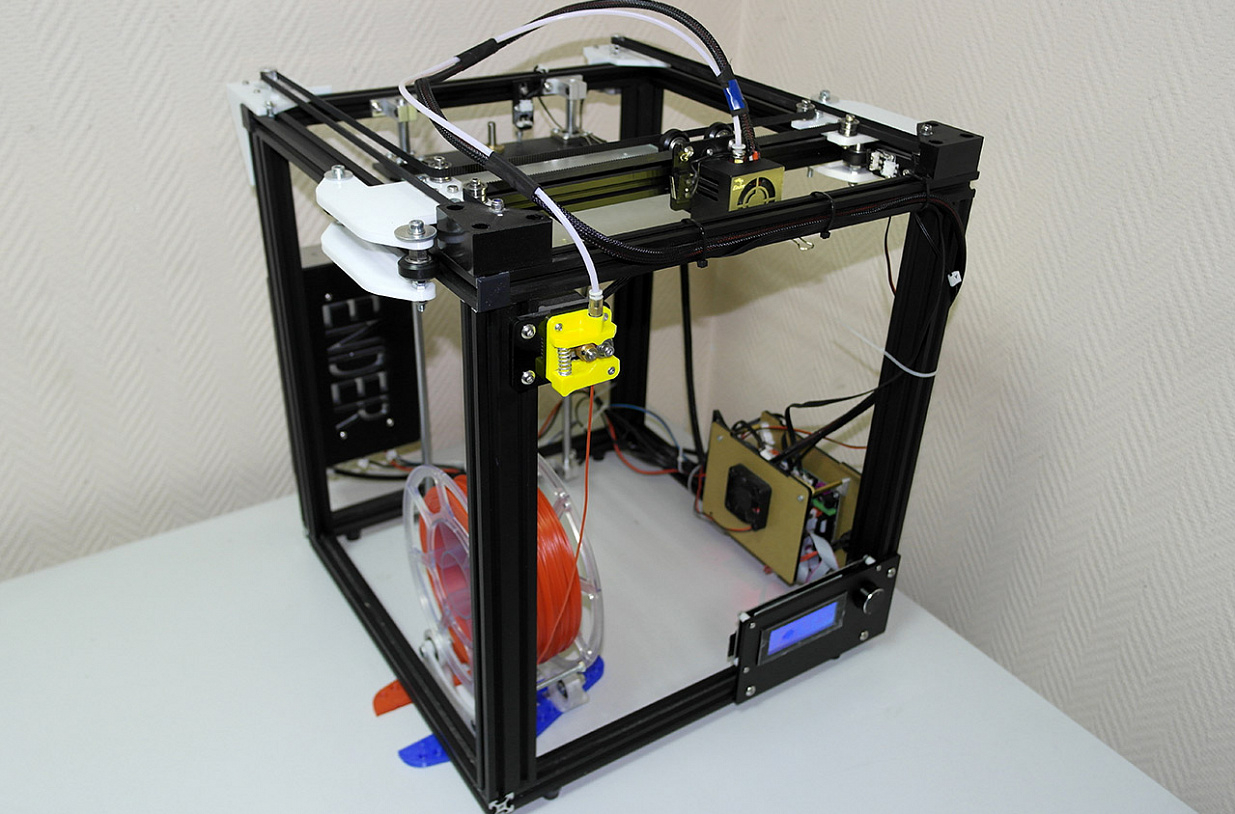 Продам принтер ender 4 Продам принтер ender 4