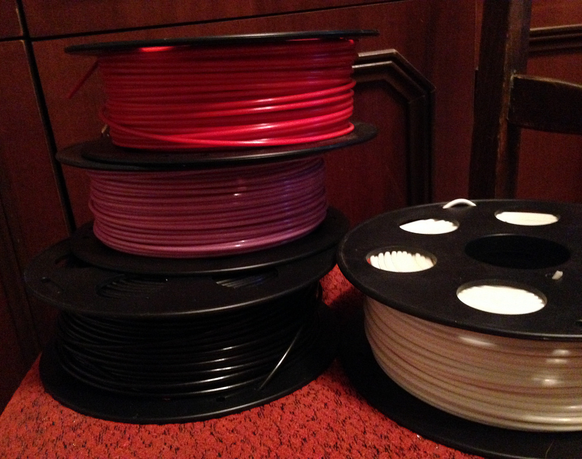 Продам пруток 3мм fd plast 4 катушки