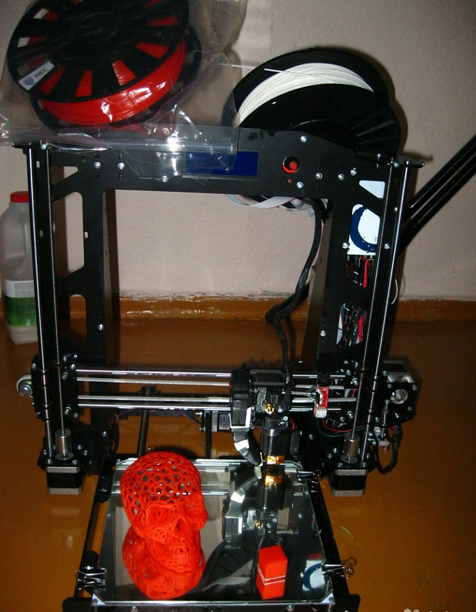 Продам новый принтер Prusa i3 Steel 