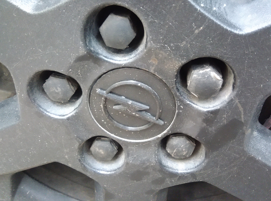 Opel Astra disk orta kapağı (Plastik Aparattır!!!)