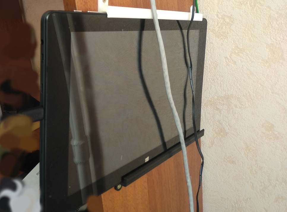 Tablet tutucu (Plastik Aparattır!!!)