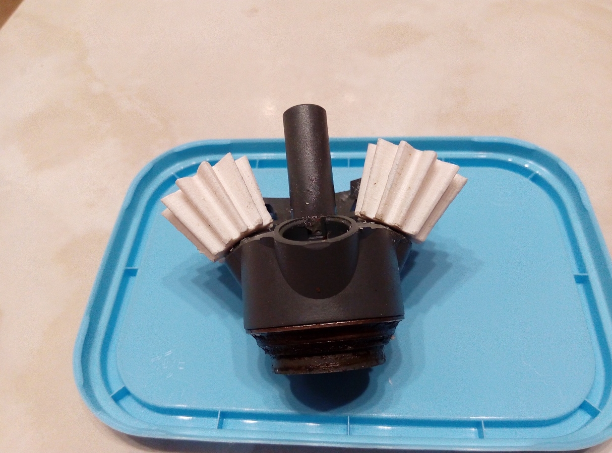 Bosch 1550 kıyma makinesi şanzıman (Plastik Aparattır!!!)