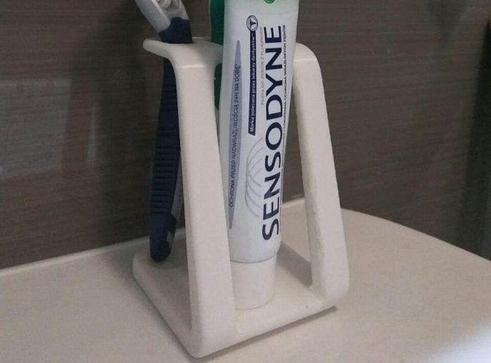 Diş fırçası tutucusu (Plastik Aparattır!!!)