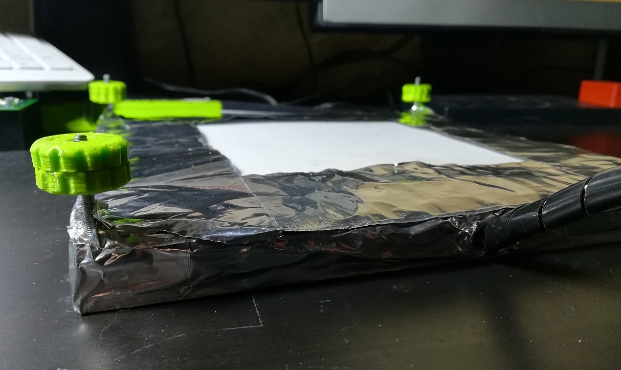 Продам алюминиевый стол (Heatbed) допиленный напильником