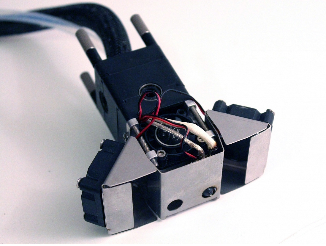  Продам «Extrusion kit» ultimaker 2