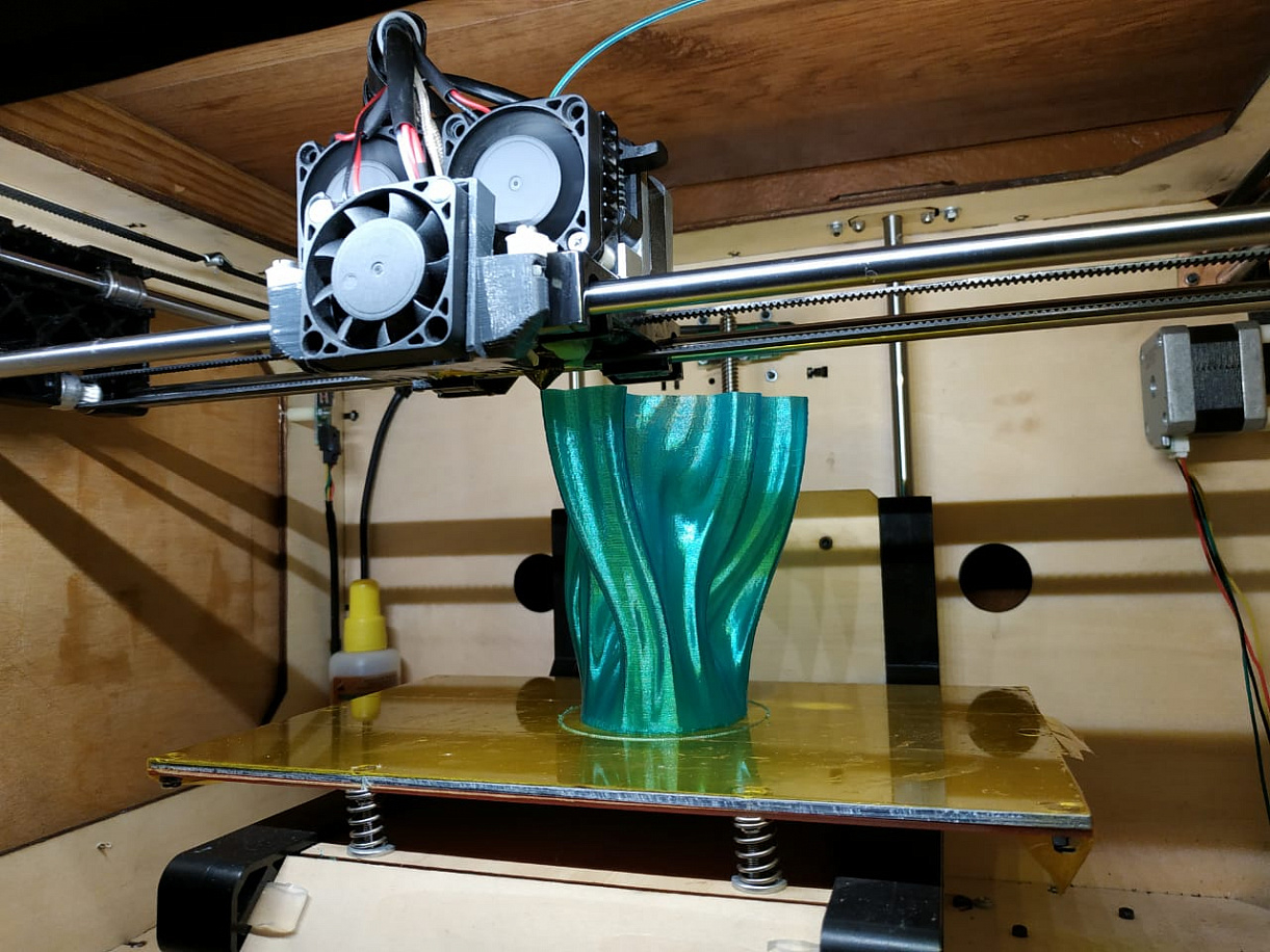 Makerbot 2-экструдерный. Китайский аналог