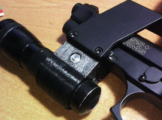 Weaver rayı için 26,8 mm çapında el feneri tutucusu (Plastik Aparattır!!!)