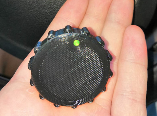 LADA Granta (Lada Granta) ısıtıcının ve hava üfleyicinin orta konsolu için tutamak. (Plastik Aparattır!!!)