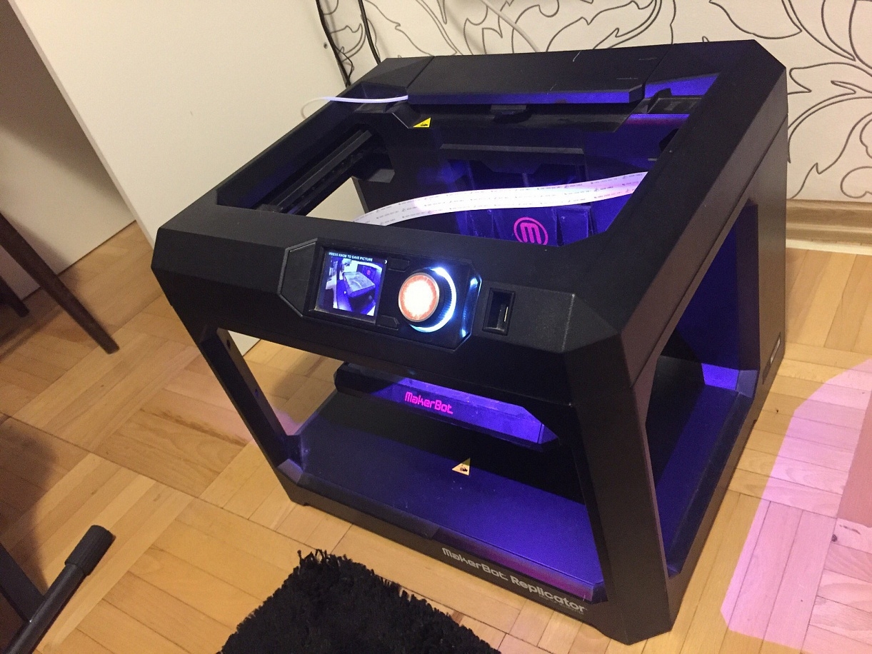3D принтер Makerbot replicator 5 gen 3D принтер Makerbot replicator 5 gen