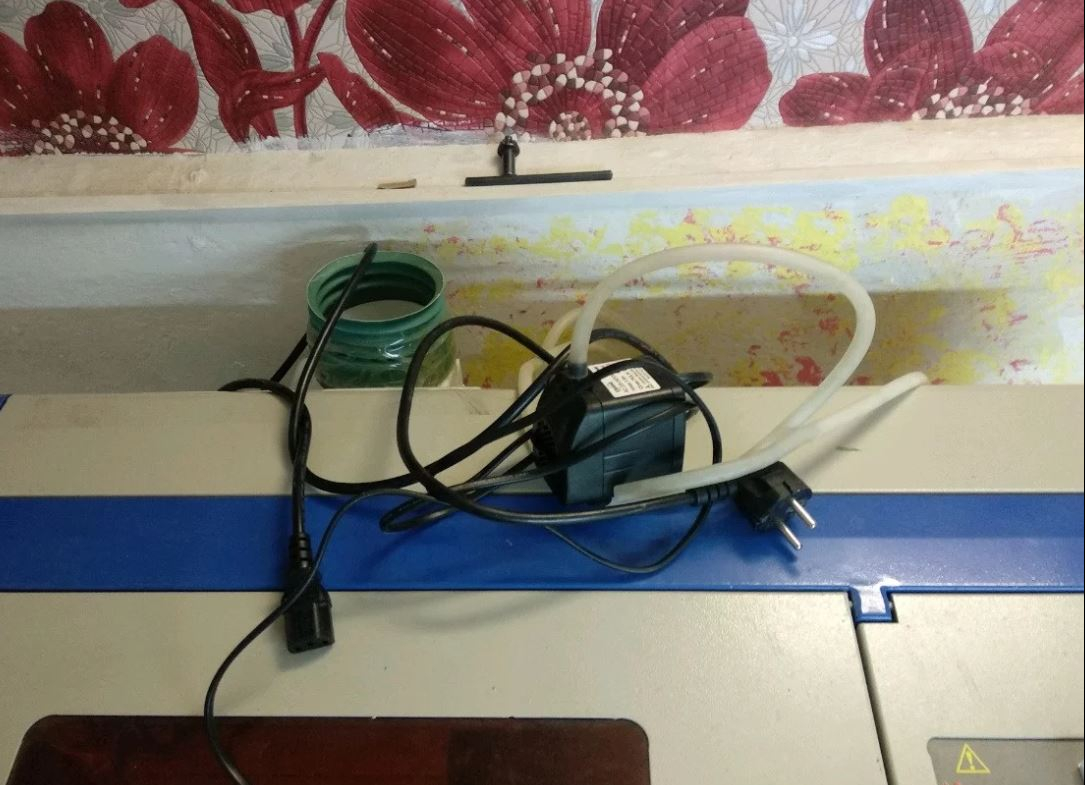 Продам лазерный станок гравер