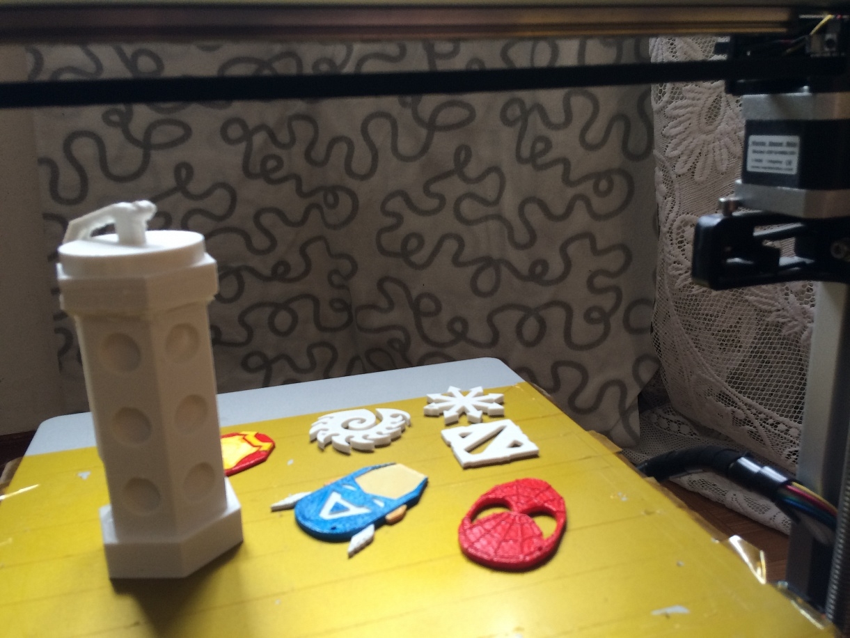 Продаю 3d принтер Felix 3.0