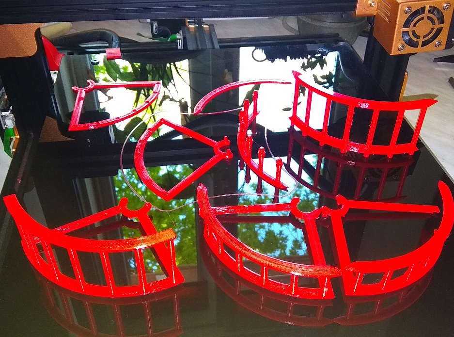 Bilinmeyen bir quadcopter'in bıçaklarının veya bir saksıdaki çitin korunması))) (Plastik Aparattır!!!)