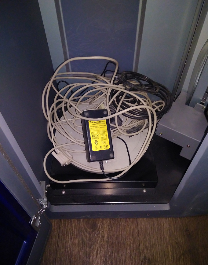 Продам сканер японский Roland LPX-250