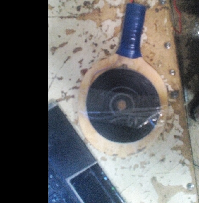 Нужна 3Д модель корпуса электромагнитной катушки на фото