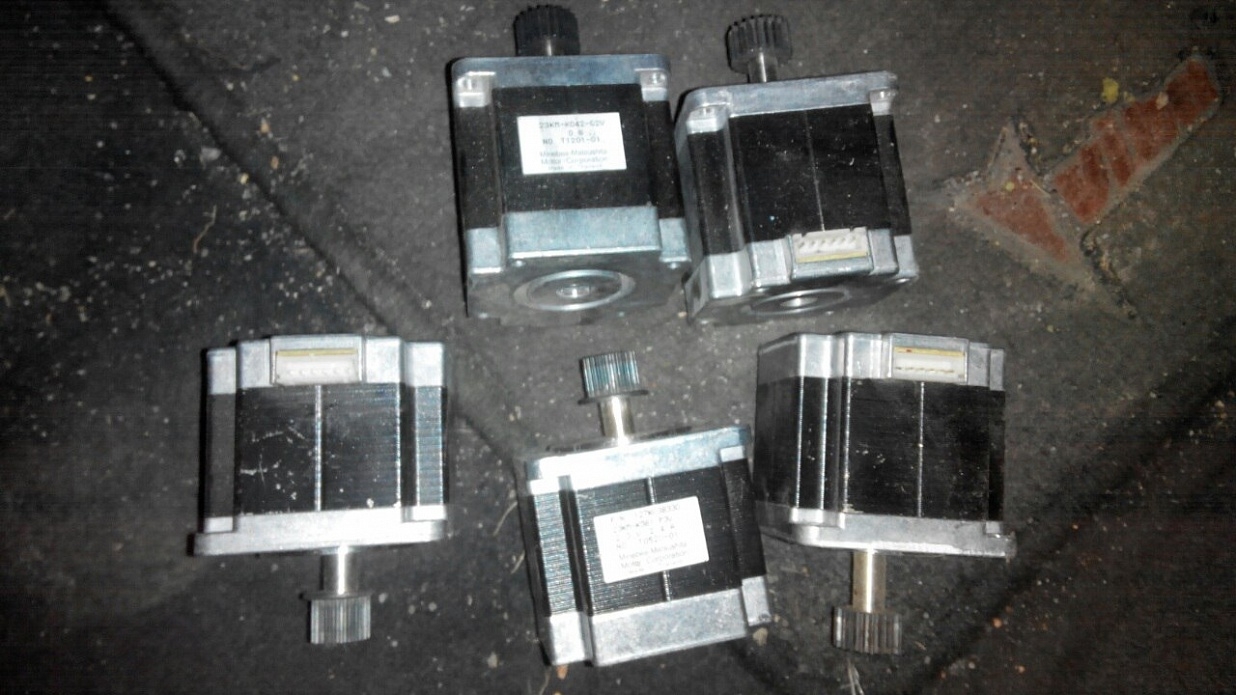 Продам шаговые двигатели Minebea 23