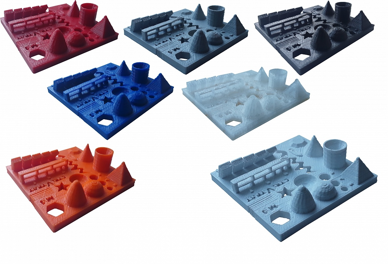 Продам пластик 1,75 ABS  - 750гр.