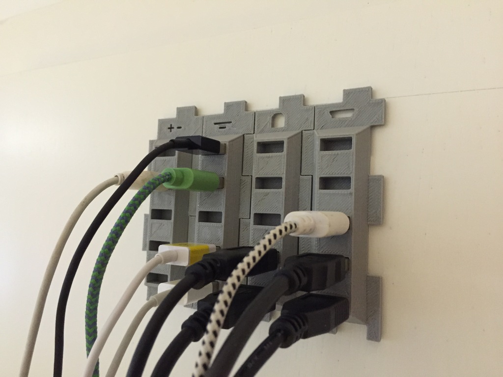 USB kablo tutucu (Plastik Aparattır!!!)