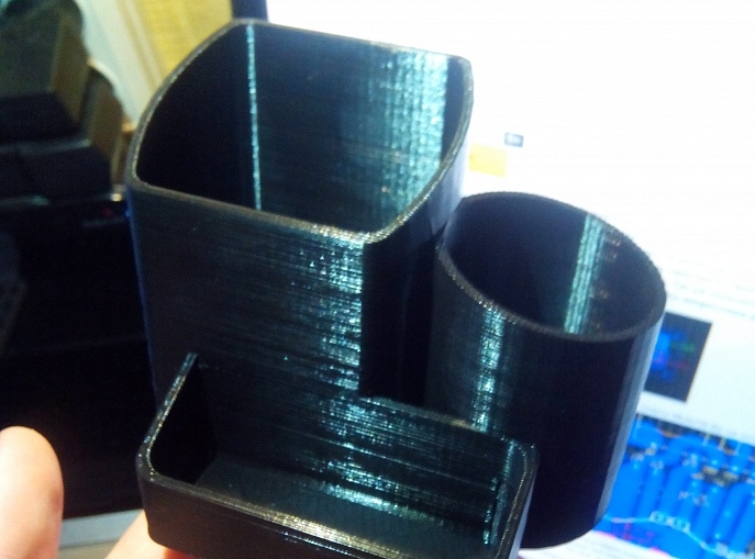 Makyaj fırçaları için stand) (Plastik Aparattır!!!)