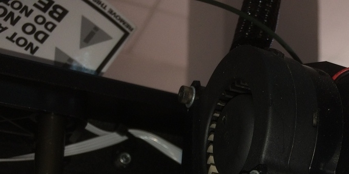 Продам Makerbot Replicator 2 Продам Makerbot Replicator 2