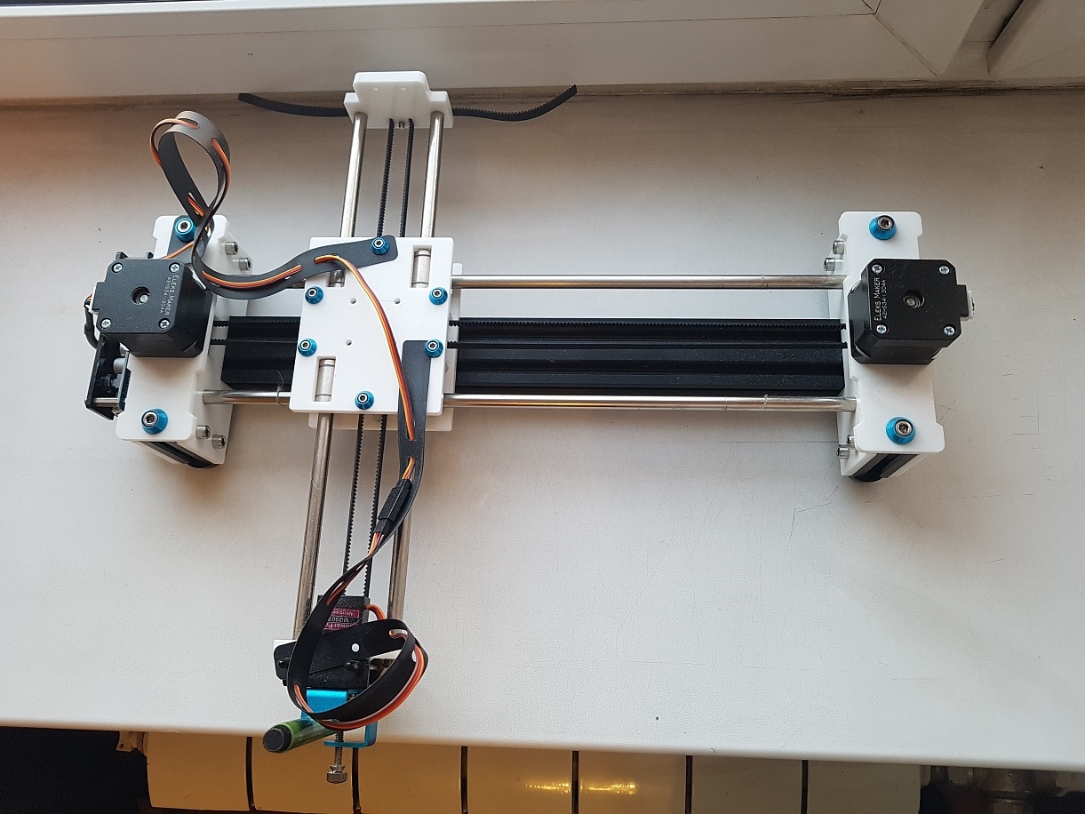 Настольный плоттер Настольный плоттер