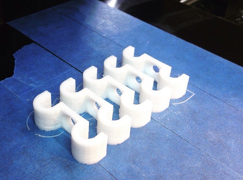 Kendinden kılavuzlu vidayla kablo sabitleme (7mm) (Plastik Aparattır!!!)