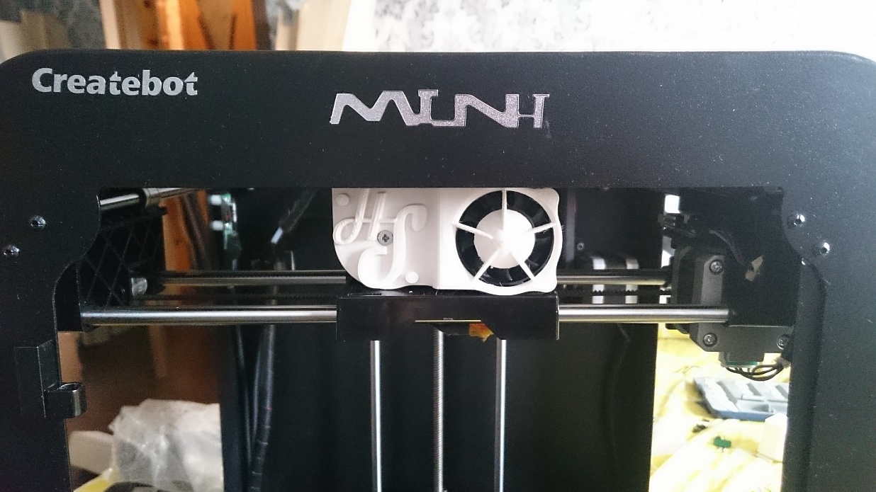 3д принтер createbot