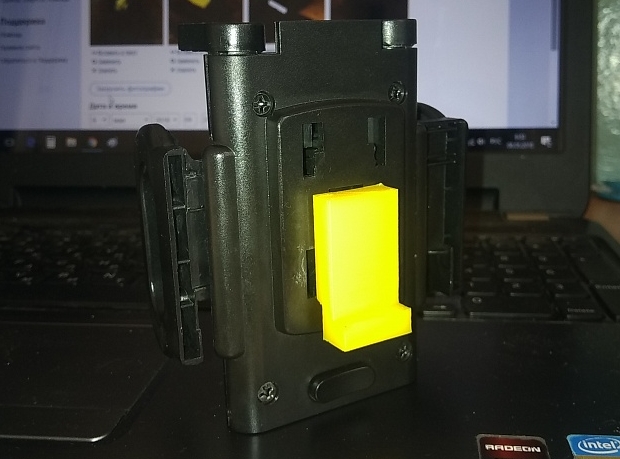 telefon tutucusunu yuvarlak hava kanalına bağlamak için adaptör (Plastik Aparattır!!!)