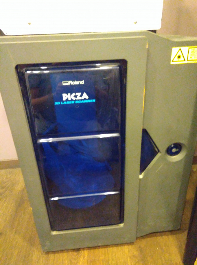 Продам сканер японский Roland LPX-250