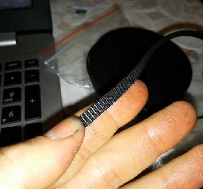 Зубчатый ремень Т2