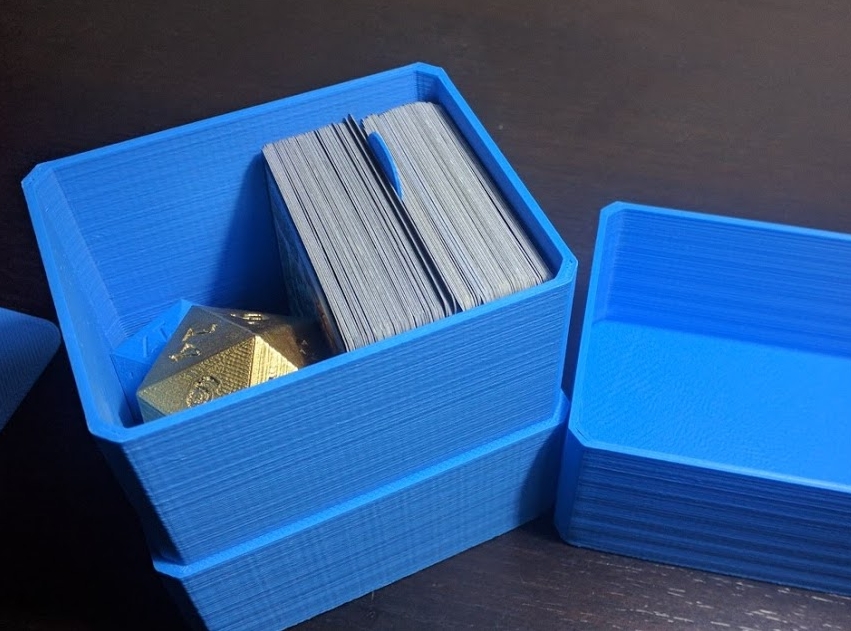 3 Magic the Gathering destesi için kutu (Plastik Aparattır!!!)