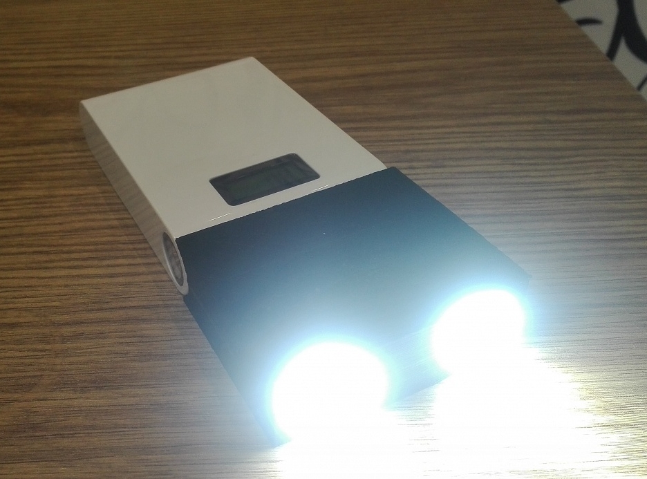 Powerbank için el feneri eklentisi (Plastik Aparattır!!!)