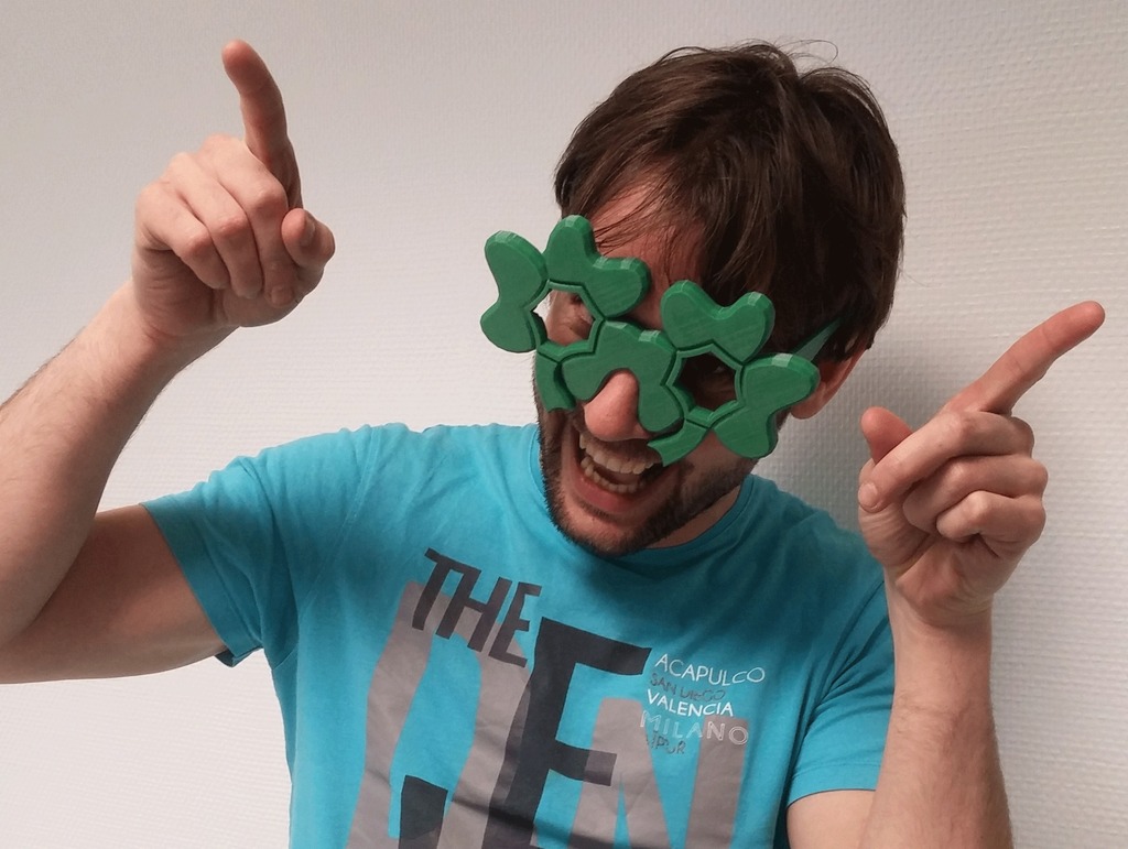 Yonca bardakları (Plastik Aparattır!!!)